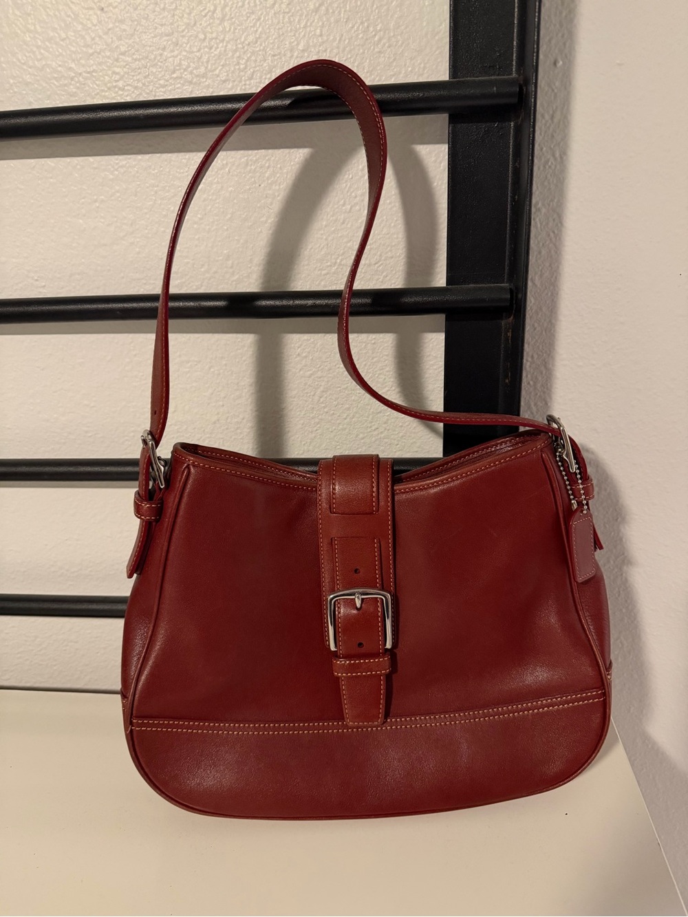 Red Vintage Coach Hampton 7588